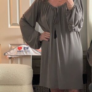Chic Gray Long Sleeve Dress